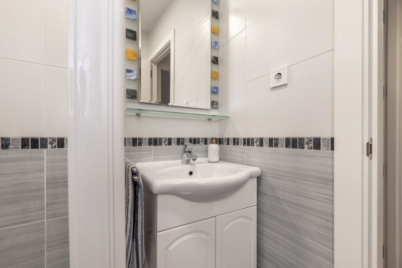 Traditional Bathroom Sink